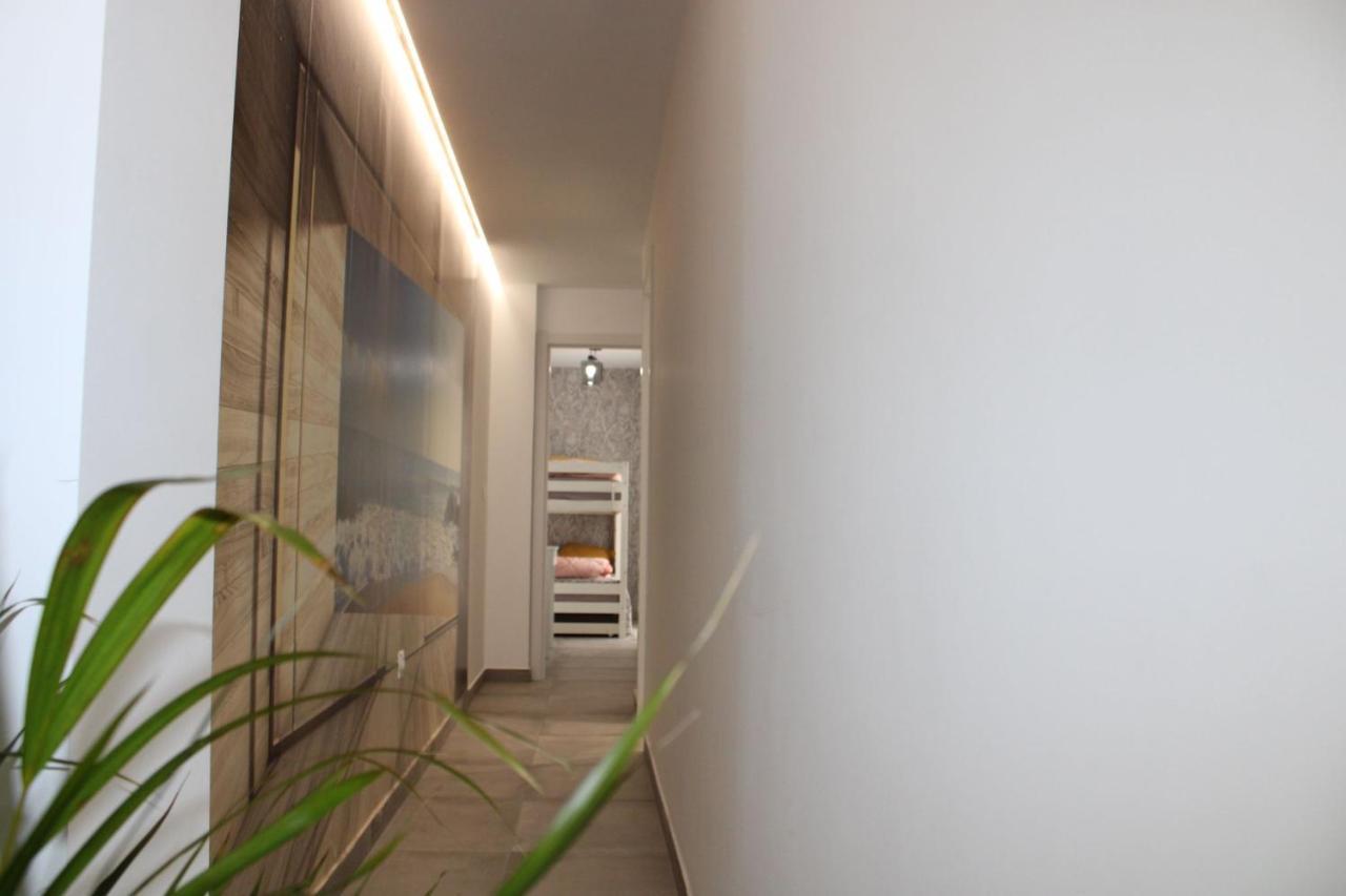 Los Boliches Holidays Suites فوينخيرولا المظهر الخارجي الصورة